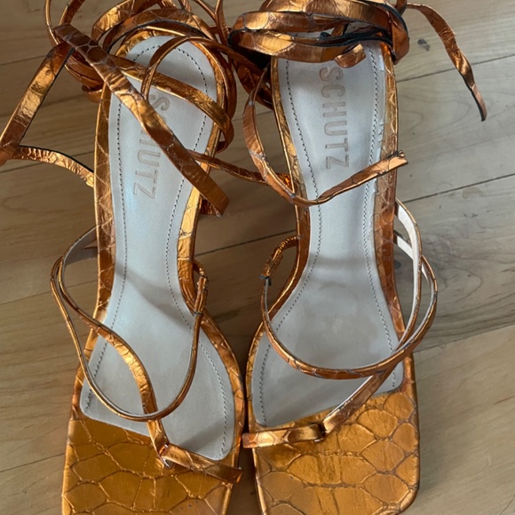 Schutz Leather Sandals ( size 7) - Picture 3 of 7